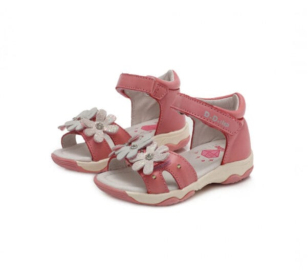 DD Step Rózsaszín virágos LED-es szandál
