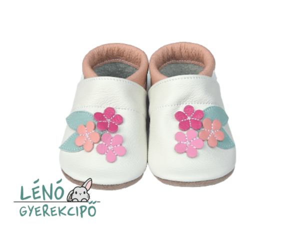 Puhatalpú gyerekcipő